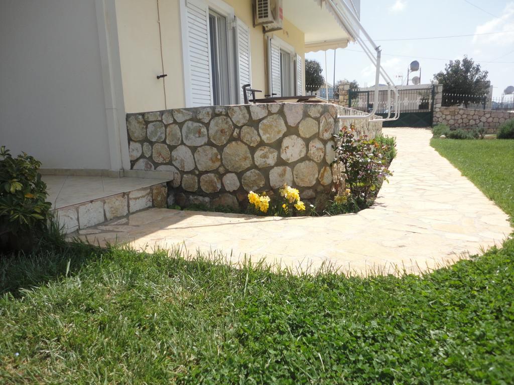 Oruci Apartments Ksamil Chambre photo