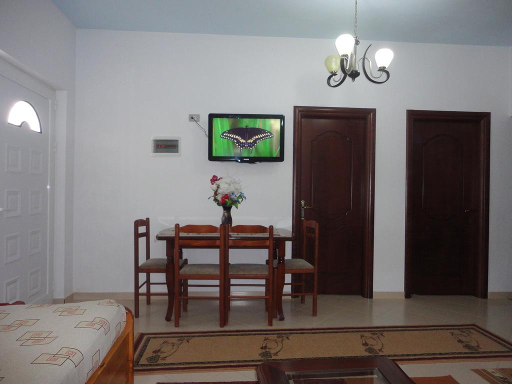 Oruci Apartments Ksamil Chambre photo